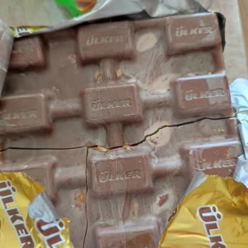 Ülker Çikolata Bozulması Renk Gitmiş