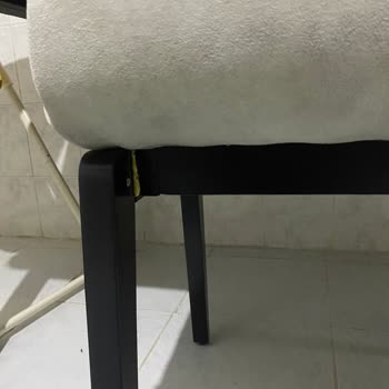 Bellona Mutfak Masasının Sandalyeleri Eğri Kırılıyorlar!