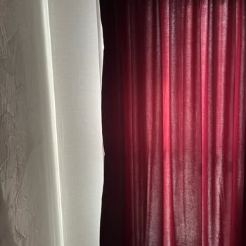 Linens Yamuk Kısa Dikilen Perdeler