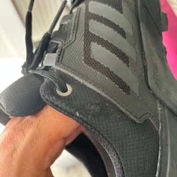 Adidas Ayakkabı Kalitesi Sorunu