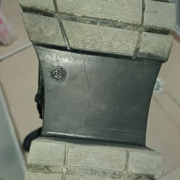 FLO Ayakkabı Ayakkabımın Birkaç Günde Deforme Olması