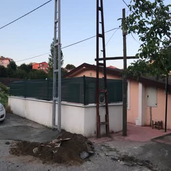 Türk Telekom Telefon İnternet Direği