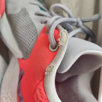 Nike Spor Ayakkabısında Yaşanan Kalite Sorunları