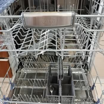 LG Bulaşık Makinesi İç Sepetlerinde Paslanmalar Plastik Kısımda Kırılma Demirlerde Kopma