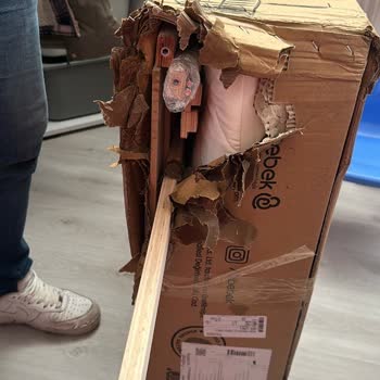 ebebek İnternetten Alınan Ürünün Kargo Sorunu Ve İade Süreci Şikayeti