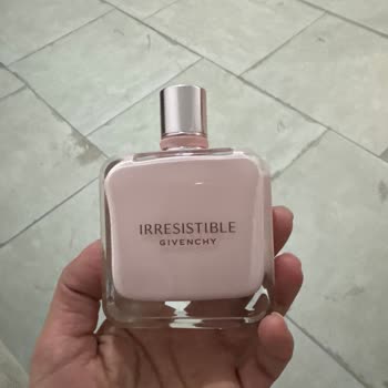 Givenchy Parfümün Kalıcılığının Olmaması