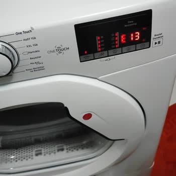 Hoover Çamaşır Kurutma Makinesi Bozuk Ve Kırık Çalışmıyor Şikayetçiyim