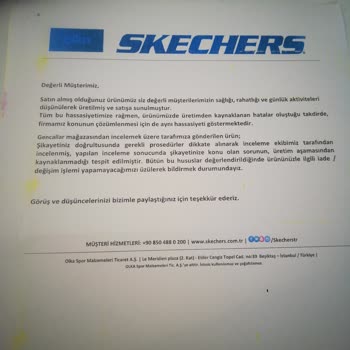 Skechers İlgisiz Bir Mağaza