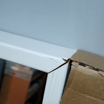 IKEA Hasarlı Ürün Kırık