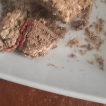 A101 Helvanın İçinde Poşet Çıktı