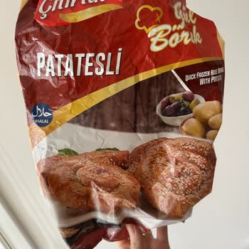 Cihan Tat Çıtır Tat Böreğinden Böcek Çıktı