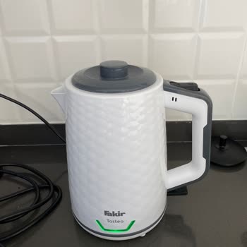 Fakir Tastea Çay Makinesinin Kırmızı Işığa Geçmemesi