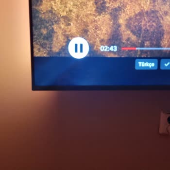 PHILIPS TV Philips 65PUS8508 Işık Sızma Problemi