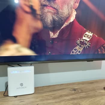 PHILIPS TV Philips 65PUS8508 Işık Sızma Problemi