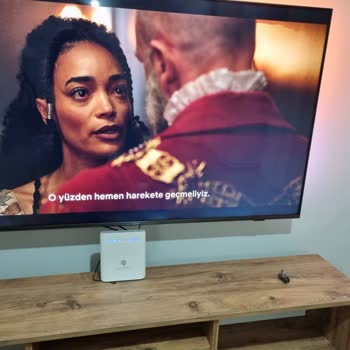 PHILIPS TV Philips 65PUS8508 Işık Sızma Problemi