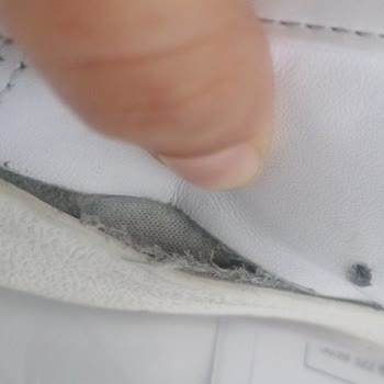 Nike Ayakkabı 2 Ayda Nasıl Yırtılır