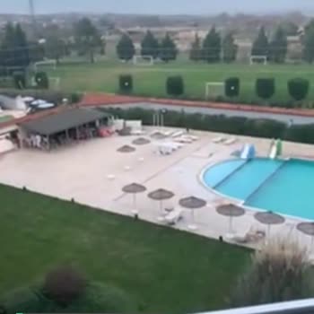 Mutlular Gönen Termal Resort Sudaki Foseptik Kokusu Kükürt Değil Lam Kokusu!