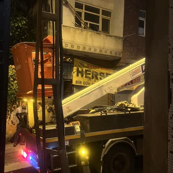 Boğaziçi Elektrik - Bedaş İSTANBUL'un Göbeğinde Elektrik Kesintisi