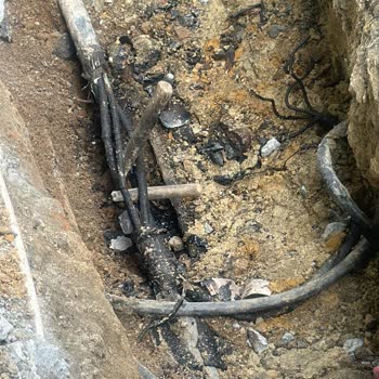 Boğaziçi Elektrik - Bedaş İSTANBUL'un Göbeğinde Elektrik Kesintisi