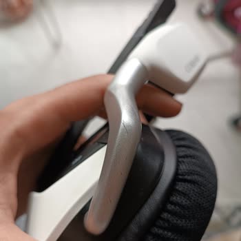 Epttavm Ve Ticary Adlı Mağaza Tarafıma İkinci El Kulaklık Gönderdi