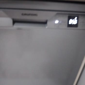 Grundig Bulaşık Makinesi Hasarlı