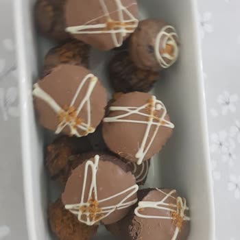 ÇiçekSepeti Bayat Kek Truf