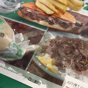 Ekrem Coşkun Döner Beklemiş Ürün Ve Yağ İçerisinde