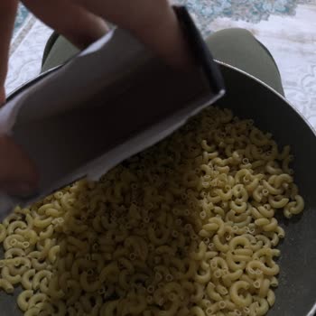 Knorr Çabuk Mac Cheese Makarnadan Sos Çıkmadı