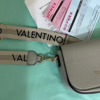 Boyner Valentino Çanta Askısında Baskı Hatası Olduğu Halde Değişim Yapılmadı