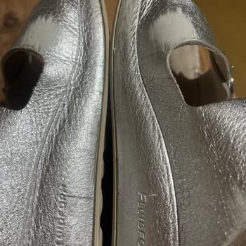 Ecco Ayakkabı Terliğin Boyasının Soyulması