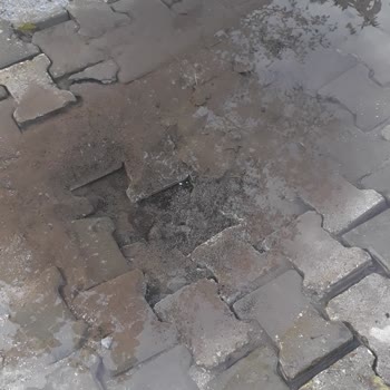 Aydın Büyükşehir Belediyesi Umrunuzda Mı Boşa Akan Su, Bozulan Yol