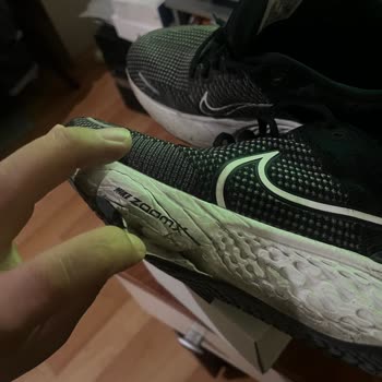 Nike Kusurlu Ürünün Arkasında Durmuyor Kesinlikle Tavsiye Edilmez