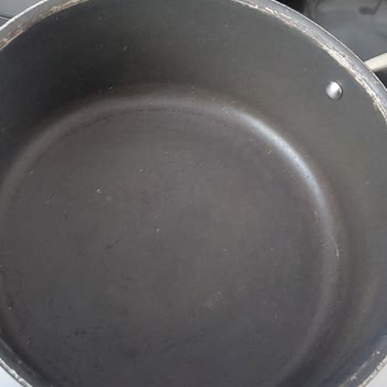 Karaca Züccaciye Tencere Soyulması