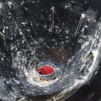 Fakir Pişmanlıktır Paranızı Sokağa Atmayın