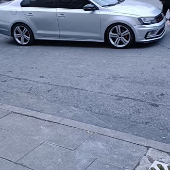 Emniyet Genel Müdürlüğü Hatalı Park Dükkan Önüne Çekilen Araç Numarasız