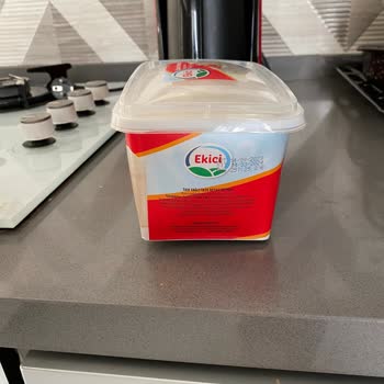 Ekici Peynir Paket Daha Açılmadan Şişti