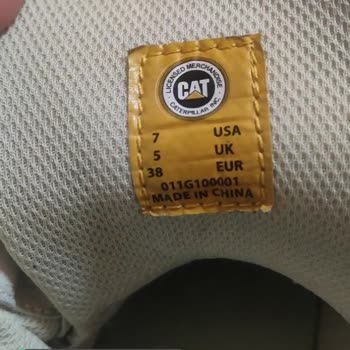 Caterpillar 011G100001 B21C044A Kadın Bot Kalitesizliği!