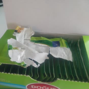 Doğuş Çay Paket İçerisinden Çöp Çıkması