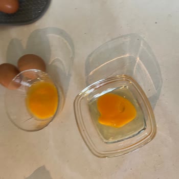 Migros SKT Bitmeye Yakın Bozulmuş Yumurta Satışı Yapıyor
