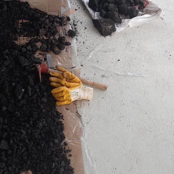 Konya Büyükşehir Belediyesi Yardım Kömürü İçerisinde Taş Kum Ve Çamur Var