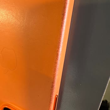 Apple Orijinal Deri Kılıf Deformesi