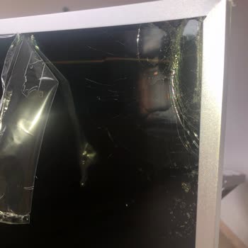 Evkur Kırık Televizyon Gelmesi