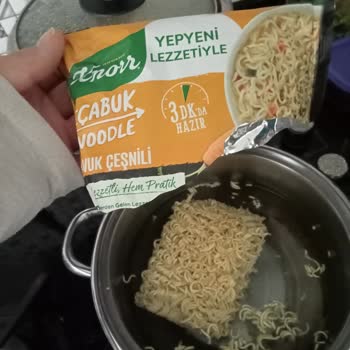 Knorr Noodle Çeşnisi Yok
