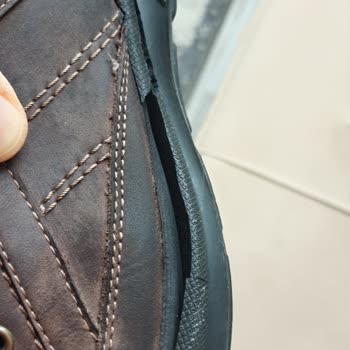 Scooter Ayakkabı Tabanı, Belli Bir Zaman Sonra Kendini İmha Ediyor.