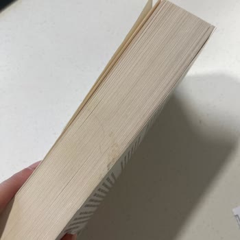 D&R İçinden Saç Çıkan 2. El Kitap