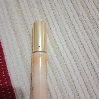 Flormar Kapatıcı Şişesinde Renk Değiştirdi