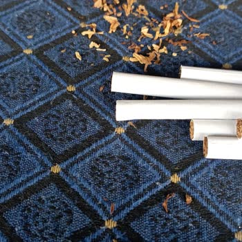 JTI Paketten Boş Sigara Kağıtı Çıktı