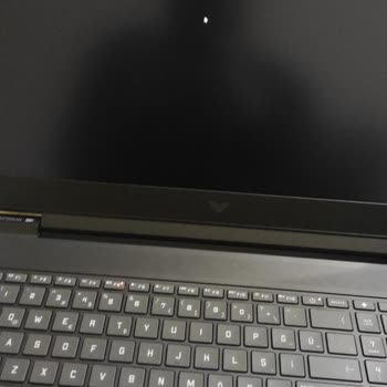 HP Victus Siyah Ekran Hatası