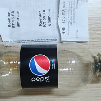 KFC Yemeğimde Kıl Çıktı Ve İçecek Yanlış Geldi