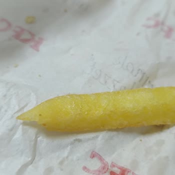 KFC Yemeğimde Kıl Çıktı Ve İçecek Yanlış Geldi